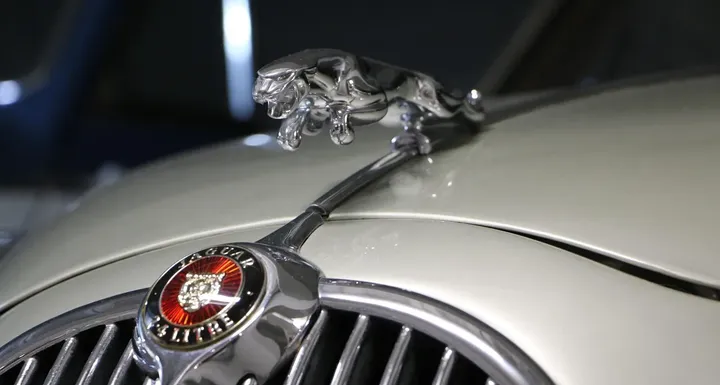 2020 Jaguar XE